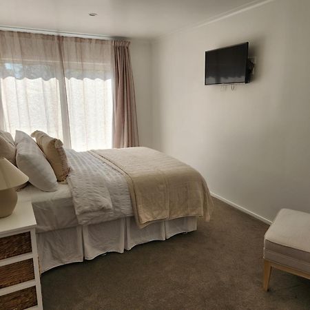 Sarah'S Guest House Havelock North Exterior photo